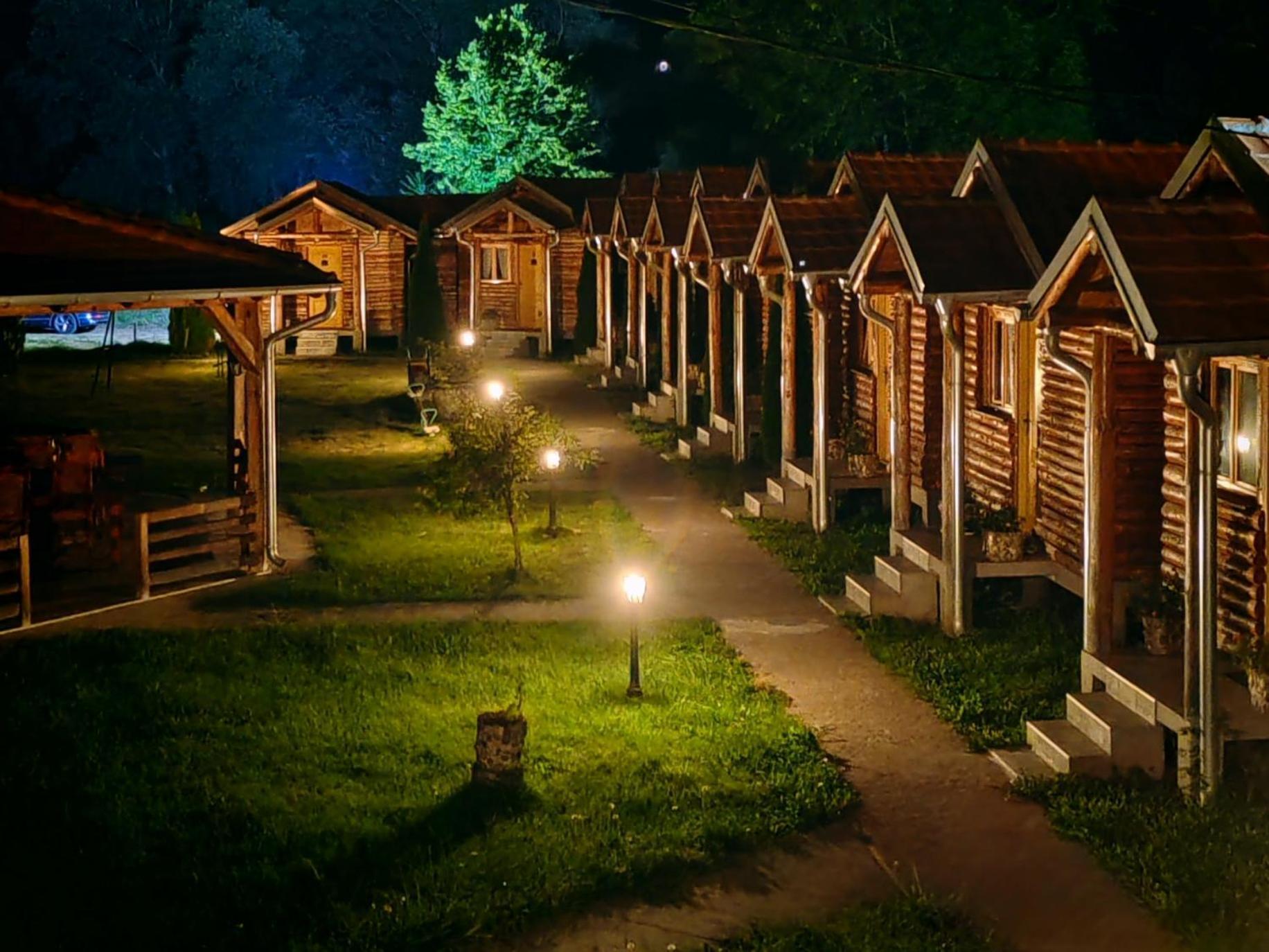 Hotel Juzni Vetar Trnski Odorovci Esterno foto