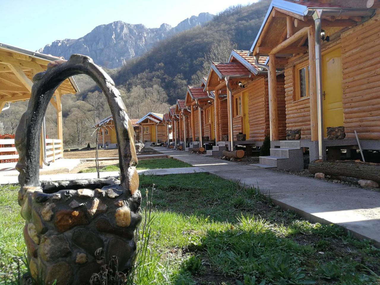 Hotel Juzni Vetar Trnski Odorovci Esterno foto